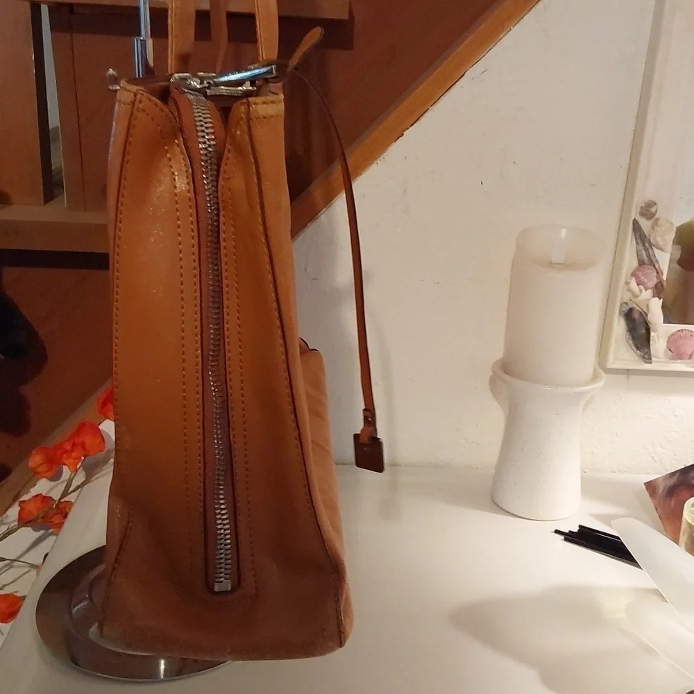Hobo Womens Vintage Tan Orange Leather Zipper Tote Bag Minimalist Large